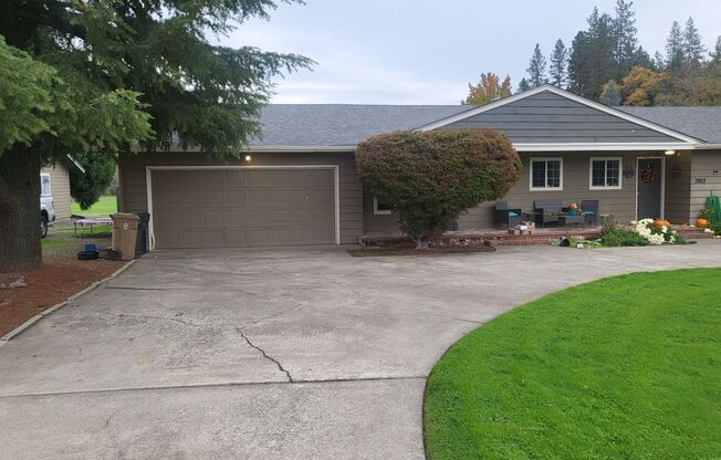 Rural Residiental 3 Bed 2 bathr for Rent in Grants Pass