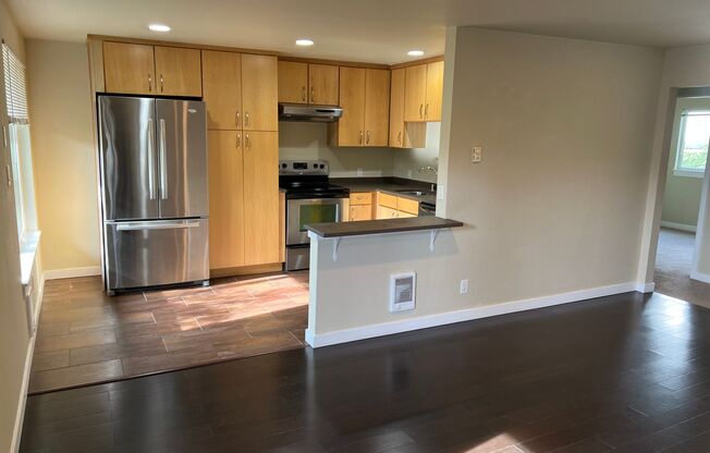 2 beds, 1 bath, 732 sqft, $2,295, Unit #1