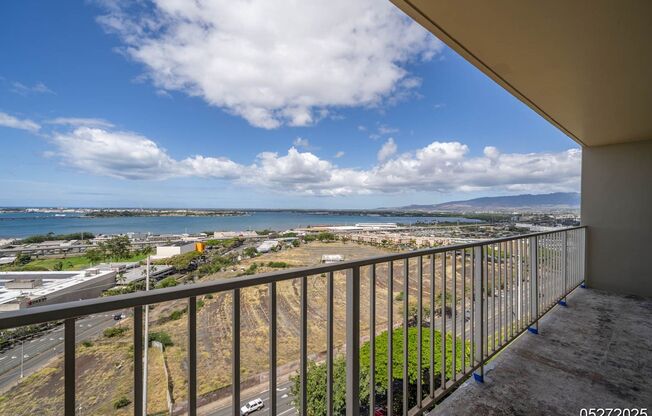 1 bed, 1 bath, $2,350, Unit # 1705