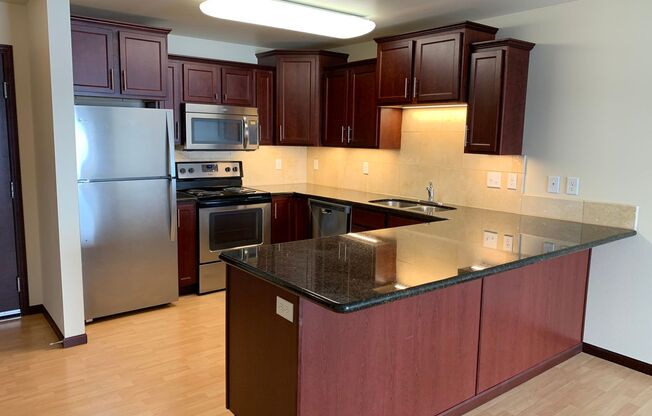 1 bed, 1 bath, 718 sqft, $1,055, Unit 3839-209