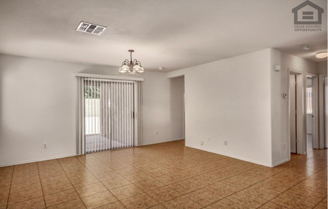 3Bed/2Bath House in Buckeye! Ready for Immediate Move-In!