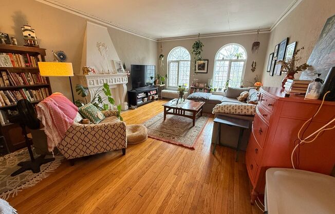 2562 Prospect