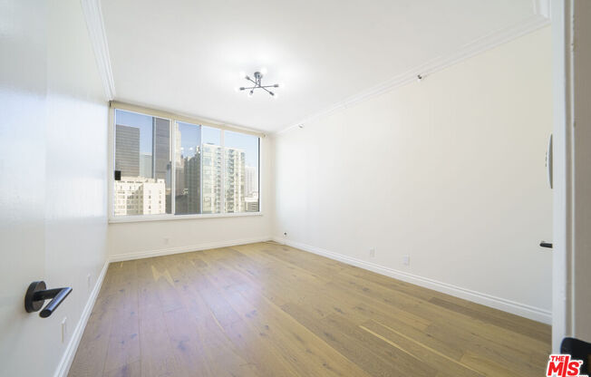 2 beds, 2 baths, 1,621 sqft, $4,500, Unit 1502