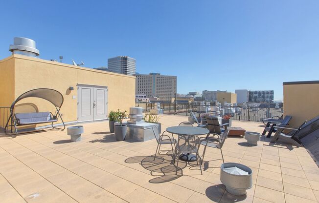 2 beds, 2 baths, $2,995, Unit #513