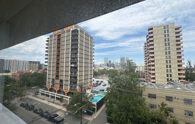 2 beds, 1 bath, 835 sqft, $1,295, Unit 712