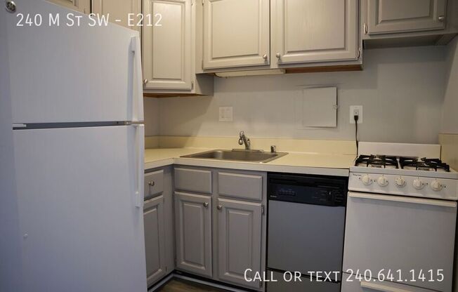 240 M Street SW #E802