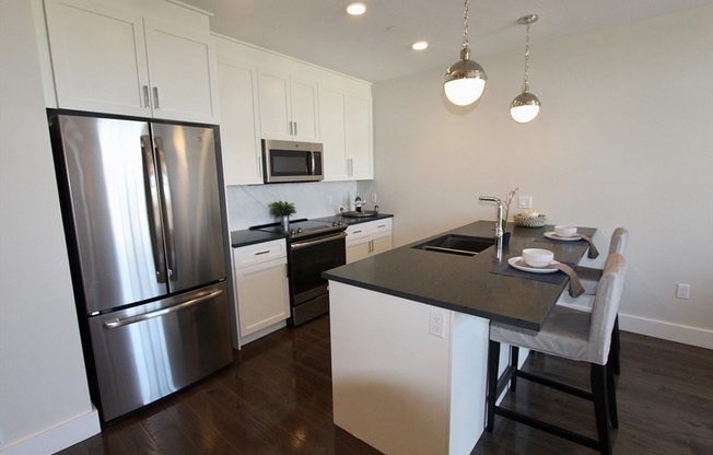 2 beds, 2 baths, 1,180 sqft, $3,900, Unit 308
