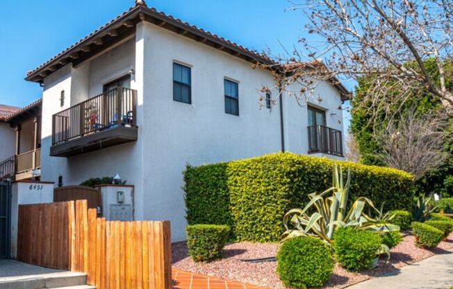 3 Bedroom 2 Bathroom Apartment