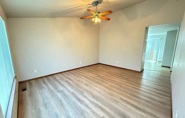 1900 - 2006 Wellington Dr Yakima, WA 98903