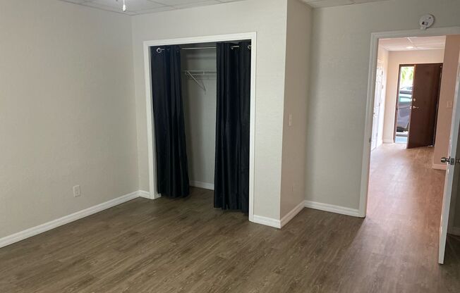 1 bed, 1 bath, 600 sqft, $1,195, Unit 215