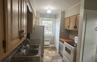 2 beds, 1 bath, $1,050