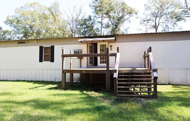 Charming 2 bedroom 2 bathroom home in Prairieville, LA.