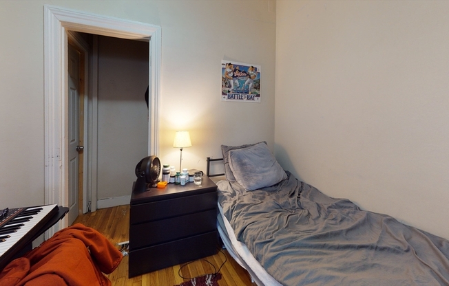 2 beds, 1 bath, 685 sqft, $3,545, Unit 9