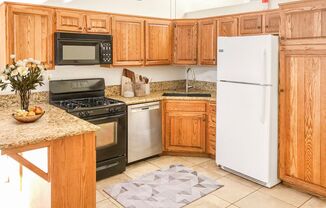 Remodeled 2 Bed/2 Bath town home w/garage in Escondido