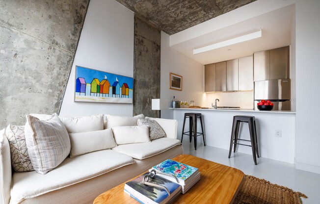 1 bed, 1 bath, 601 sqft, $3,585