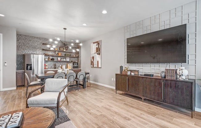 the reserve at bucklin hill clubhouse resident lounge with tv and dining area