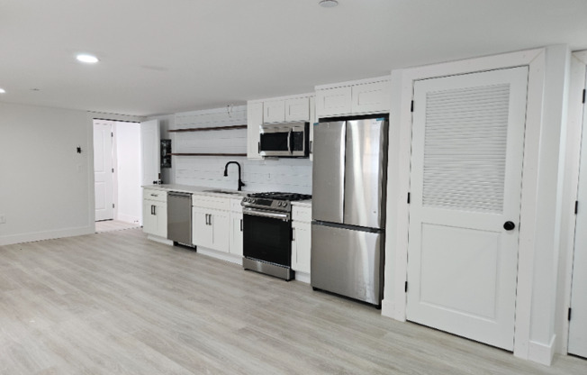 90 SHREWSBURY AVE