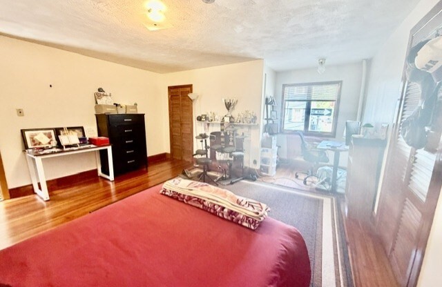 3 beds, 2 baths, $3,000, Unit 1