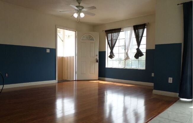2 Bedroom 1 bath apartment