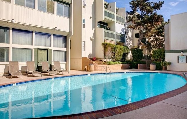 1 bed, 1 bath, $2,200, Unit #137