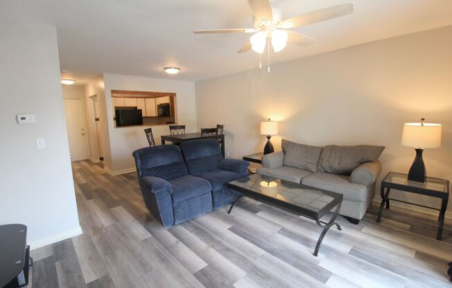 2 beds, 2 baths, $750