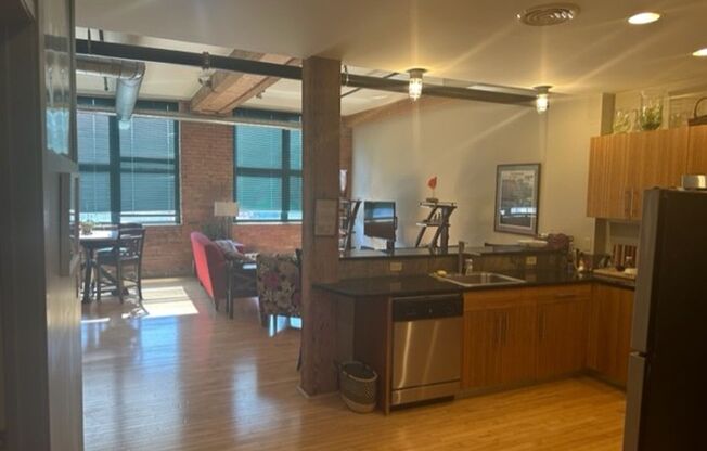 2 beds, 1 bath, 1,054 sqft, $1,800, Unit 207