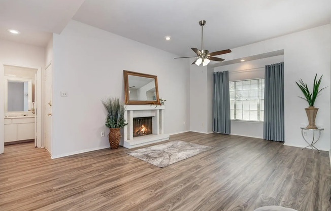 WATER INCLUDED! Comfortable Condo w/ Screened Sun Room