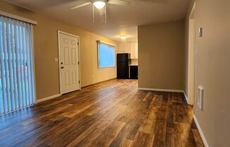 2 beds, 1 bath, 900 sqft, $1,795, Unit 13310 SE River Rd