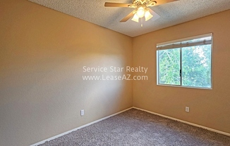 1224 W STRAFORD DR