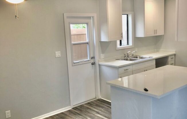 1 bed, 1 bath, 440 sqft, $2,300, Unit EM869