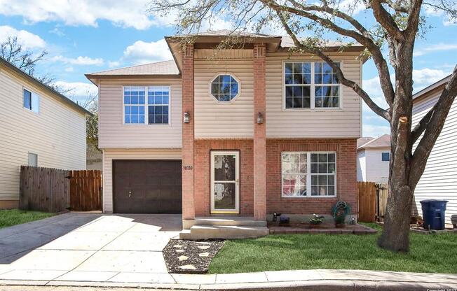 10110 AMBER FLORA DR