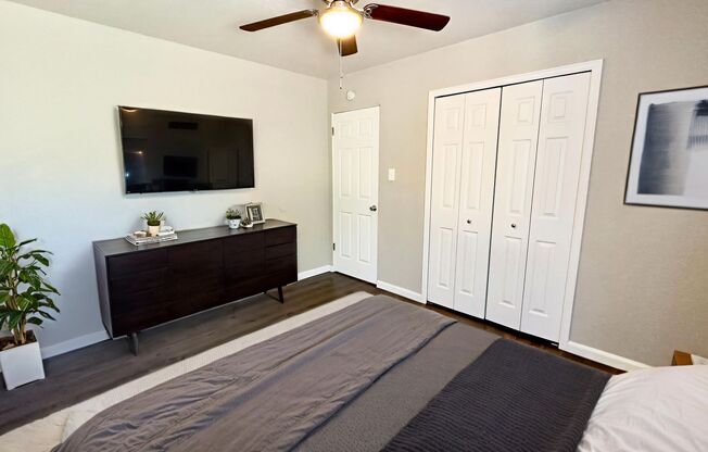 2 beds, 1 bath, $1,025, Unit 110