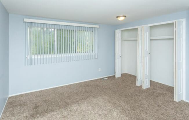 Kings Pointe Apartments - Warren, MI