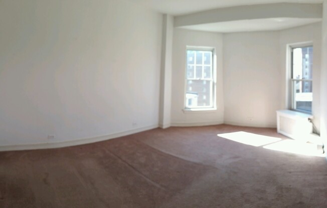 2 beds, 2 baths, 1,585 sqft, $2,325, Unit Old King Edward 67