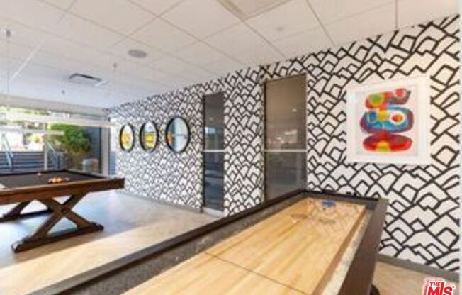 1 bed, 1 bath, 670 sqft, $1,895, Unit 1348