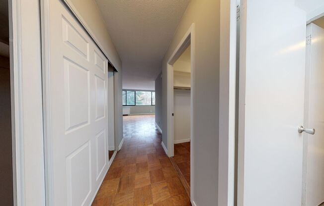 West End Studio Apartment for Rent- All Utilties Included, Updated Appliances, Roof Deck, Pool, Front Desk, & More!