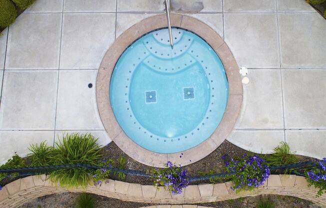 The Crossings at Chapel Hill Outdoor Hot Tub