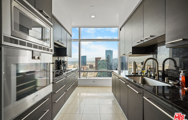 2 beds, 3 baths, 1,700 sqft, $9,500, Unit 37K