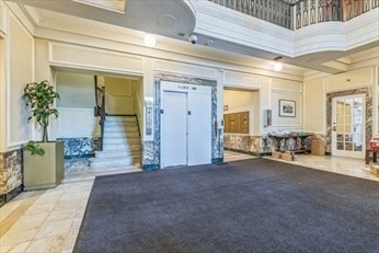 3 beds, 1 bath, 1,017 sqft, $4,800, Unit 301