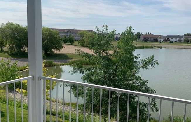 2 beds, 2 baths, 982 sqft, $1,245, Unit 615-210