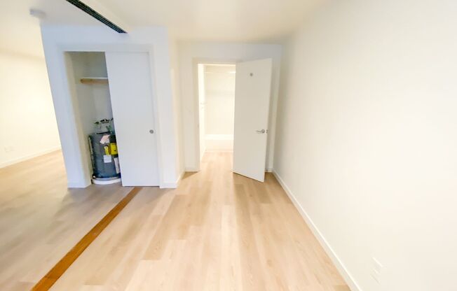 Studio, 1 bath, 375 sqft, $1,450, Unit 203