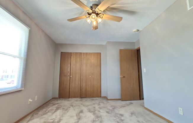 2 beds, 1.5 baths, 1,497 sqft, $1,350