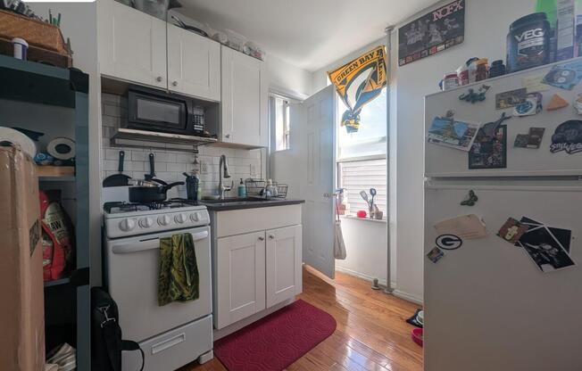 52 27 35 ST