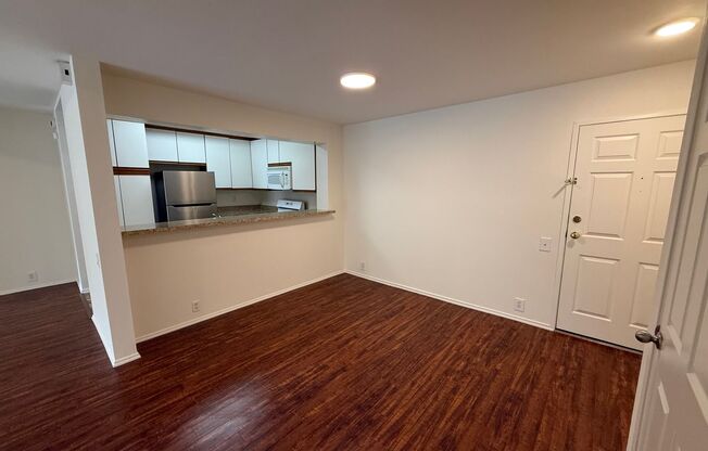 Elegant 2BR/2BA Retreat with Massive Private Patio – Minutes from Beverly Hills