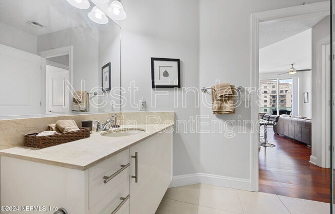 2 beds, 2 baths, 1,337 sqft, $2,595, Unit 1701