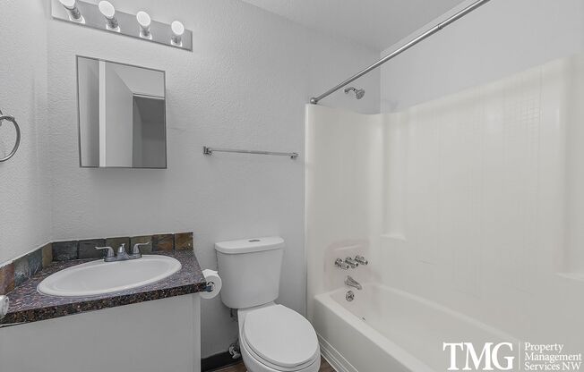 1 bed, 1 bath, 500 sqft, $1,337, Unit 1330-L6