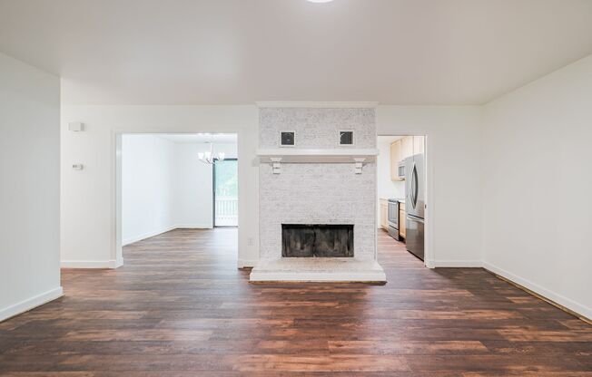 3 beds, 2 baths, 1,300 sqft, $1,950, Unit Unit A
