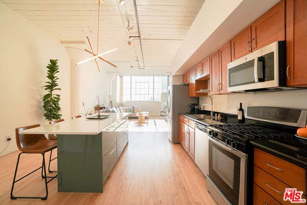 1 bed, 1 bath, 980 sqft, $2,500, Unit 518