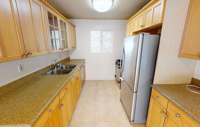 2 beds, 1 bath, $2,800, Unit Unit 10