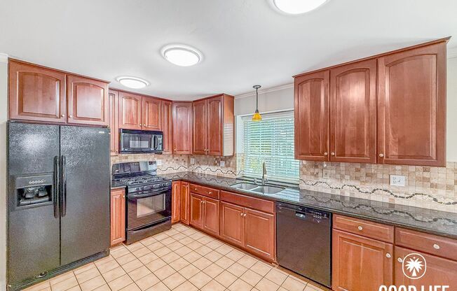 Serene 2BD/2BA End Unit Condo in Carmel Valley with Community Pool & Detached Garage